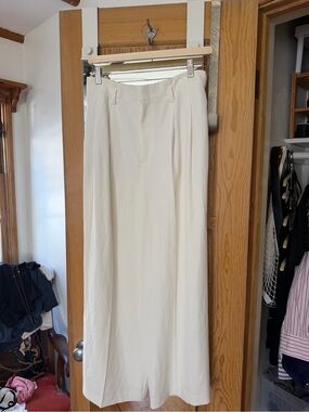 Elegant Uniqlo white Wide-Leg Trousers